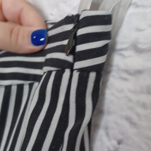 Cynthia Rowley Striped Wide Leg Crop Culotte Pants Black White Size 10 - Picture 7 of 8